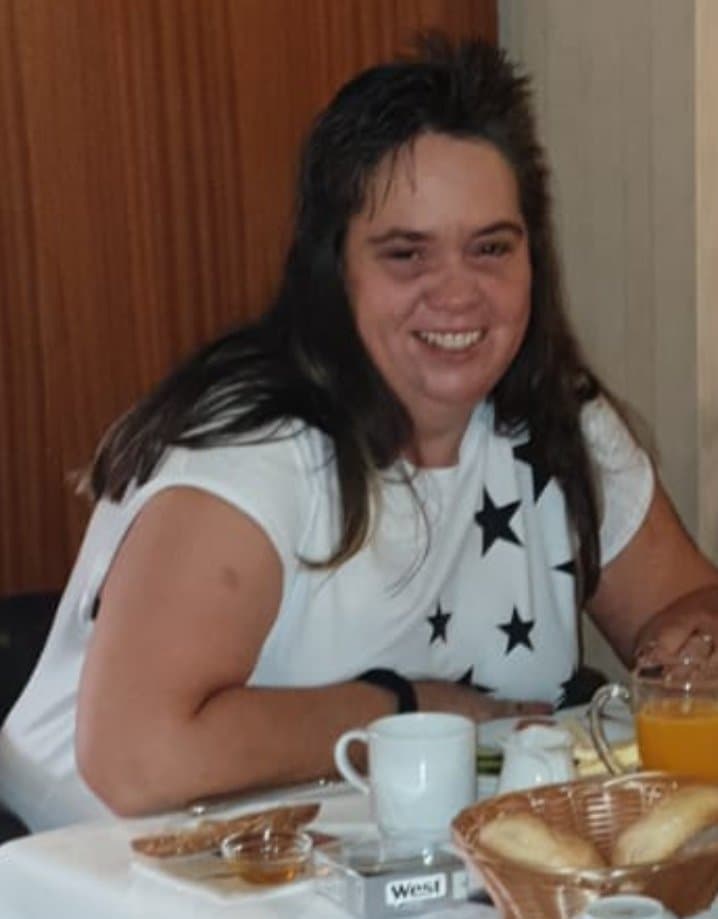 Mein Leben ist ein hin und her mal siegt der Kopf mal regiert die Fotze...Beate Ilgen