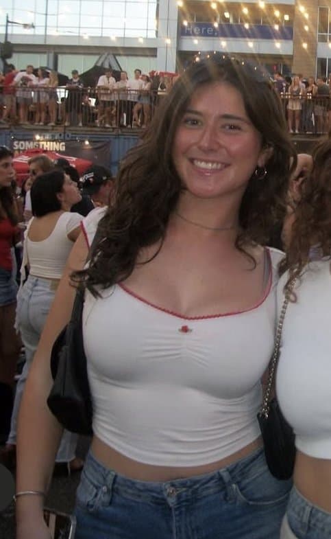 This busty recent grad has me soo gooned. Who else has someone they want me to goon to?