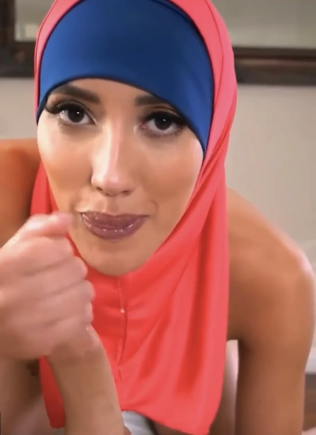 Arab Blowjob Hijab ???
