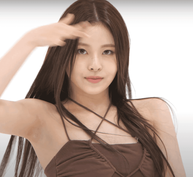 Kyujin nmixx her armpits should be covered in cum