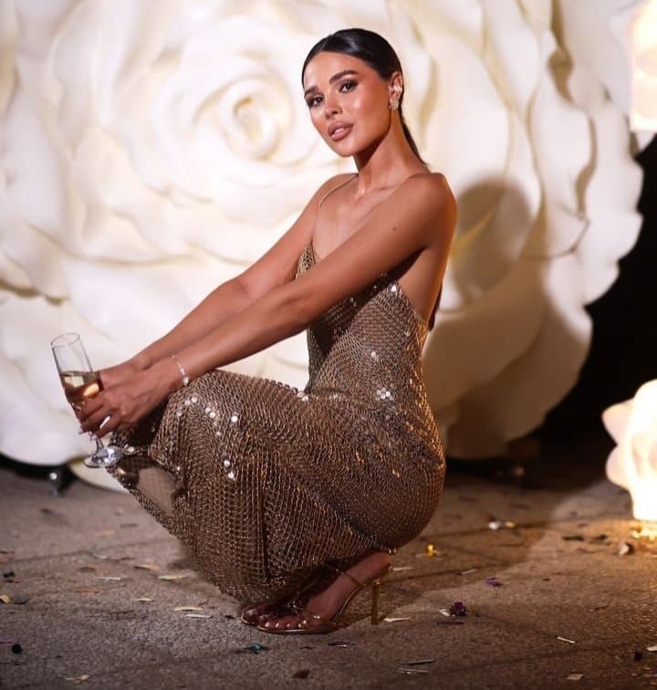 Sexy glamour feet pedicure woman