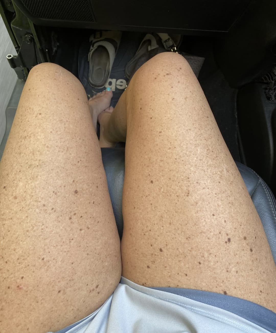 Sexy Tan Freckled Mature Milf Mom