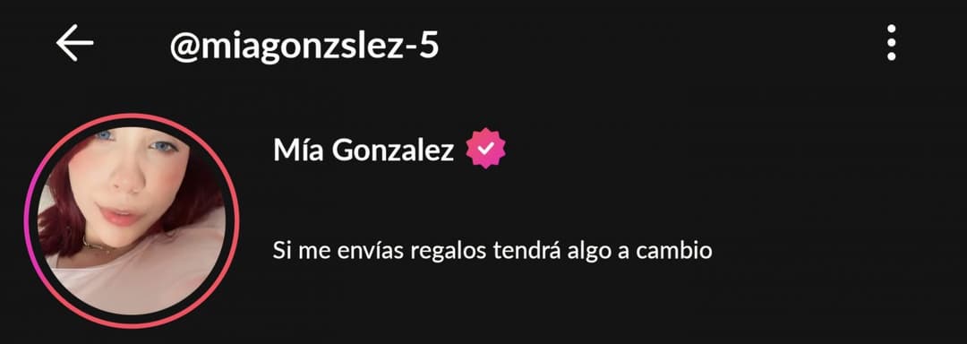 Tango Live: Colombiana Gostosa de Vestido sem calcinha quicando no Brinquedo user: @miagonzslez-5