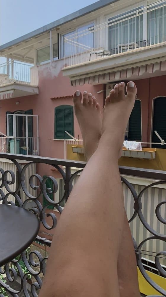 Trib request, italian teen slutty face and perfect feet