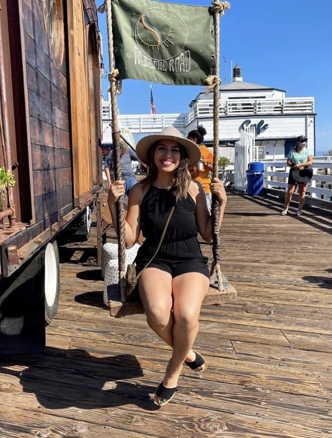 Latina with nice legs and feet she ain’t loyal