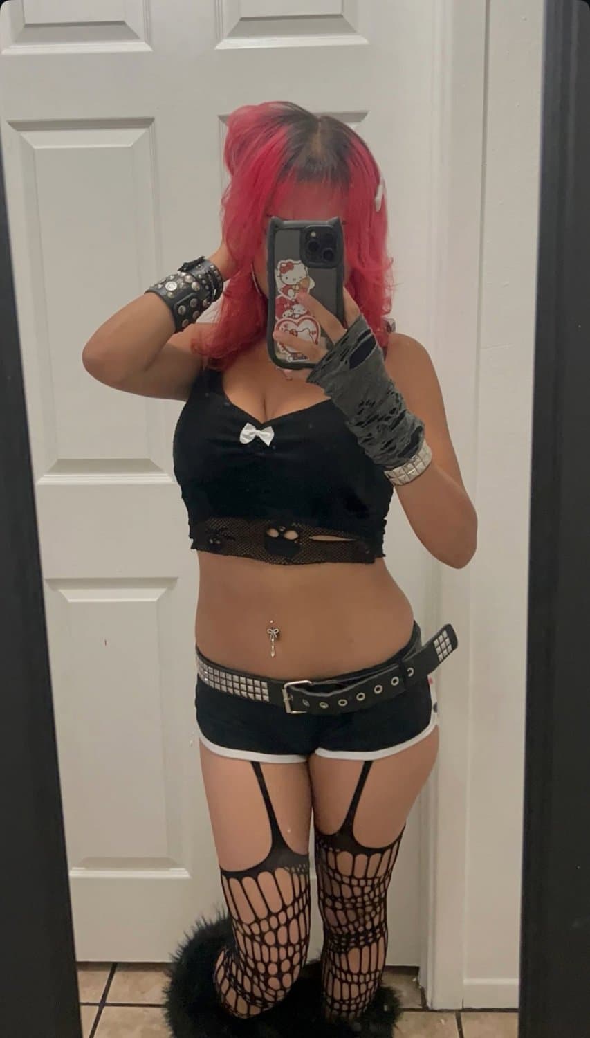 (Olive) irl emo slut pt1