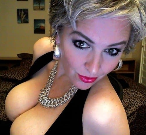 Gorgeous busty classy milf Anna