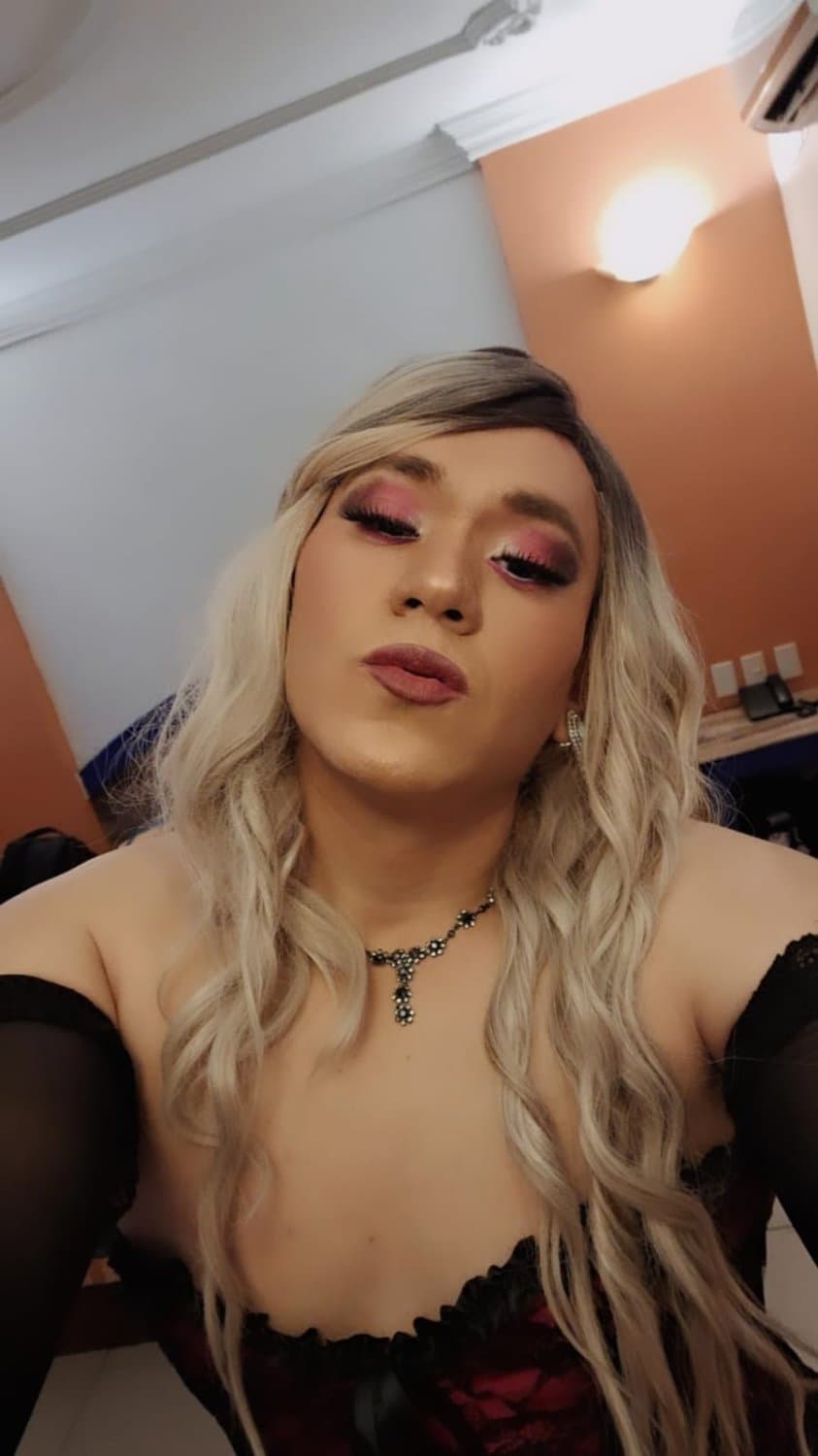 Anna Victoria @AnnaFemboy1 - oral cd, latina