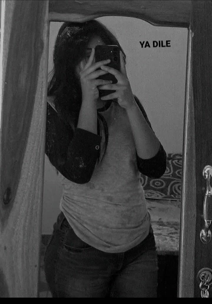 Culo de amigas en bikini por ia creado por ia