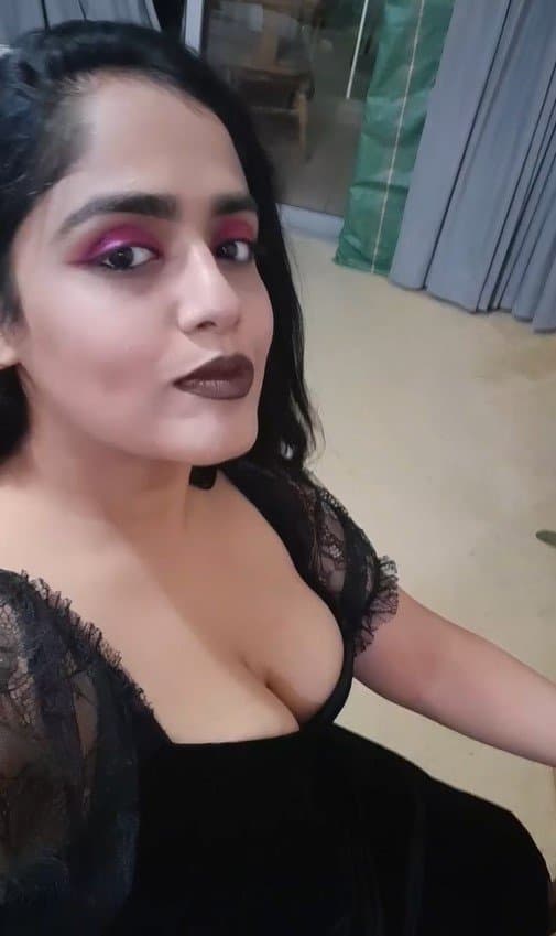 Anica Anees, the vamp dom you need