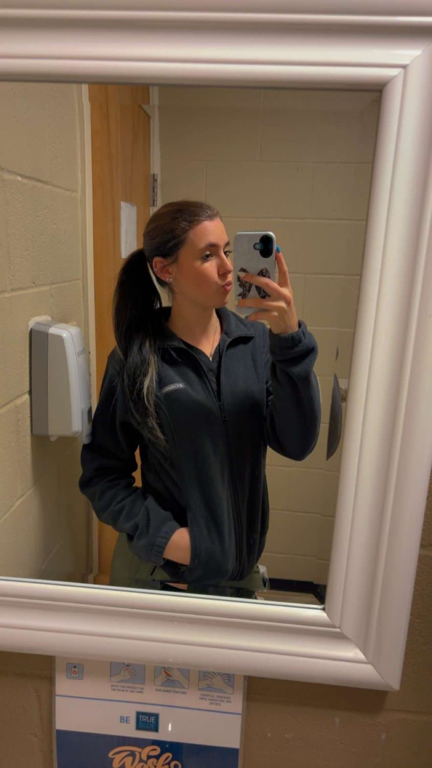 Click to view full size CNA Vicki