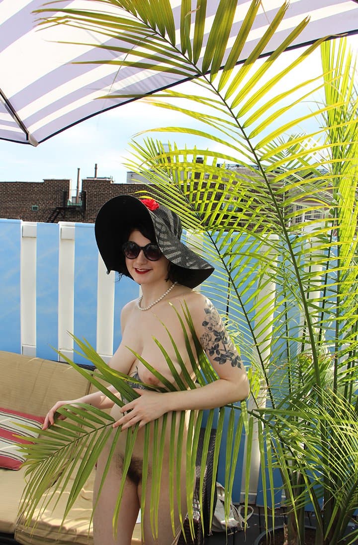 Frau Rosie Wilde (Frau Rosie Levine) nackt (1)