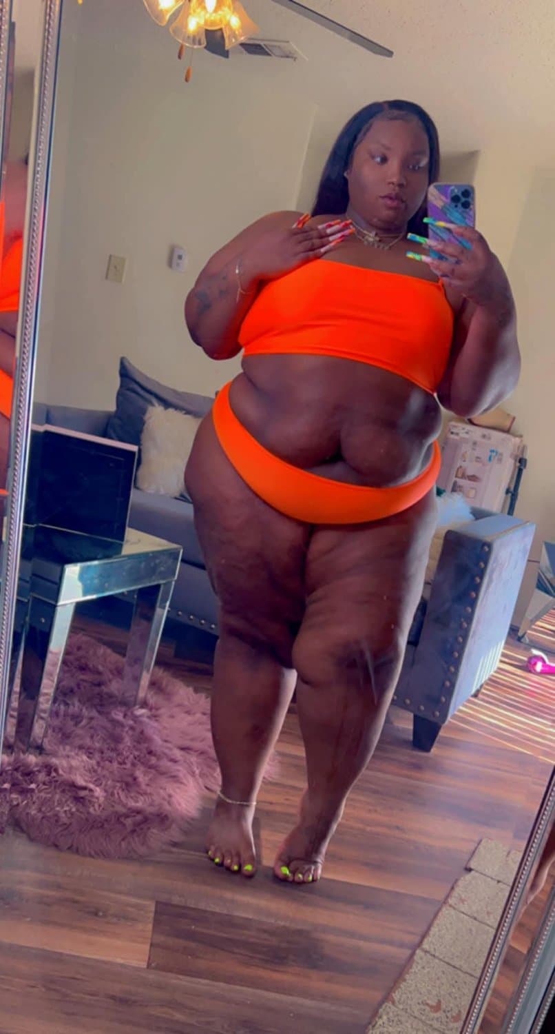 SEXY CHUNKY CHUBBY THICK CHOCOLATE EBONY BIG HUGE ASS SSBBW BBW