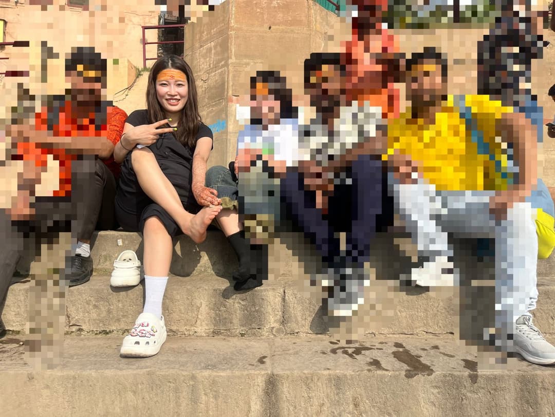 Crazy Japanese Girl shows feet in India loves indian men cheats on me in India