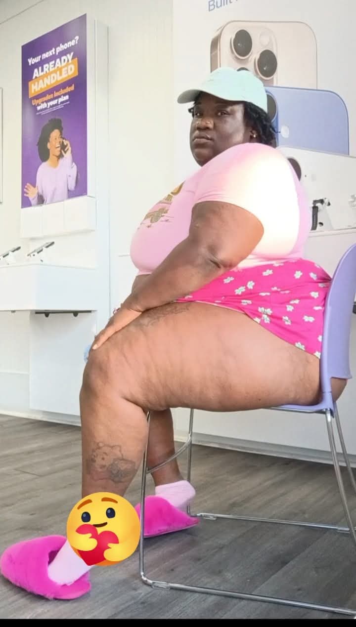 HUGE THICK MEGA EBONY BBW BUG OLE JUICY ASS BOOTY