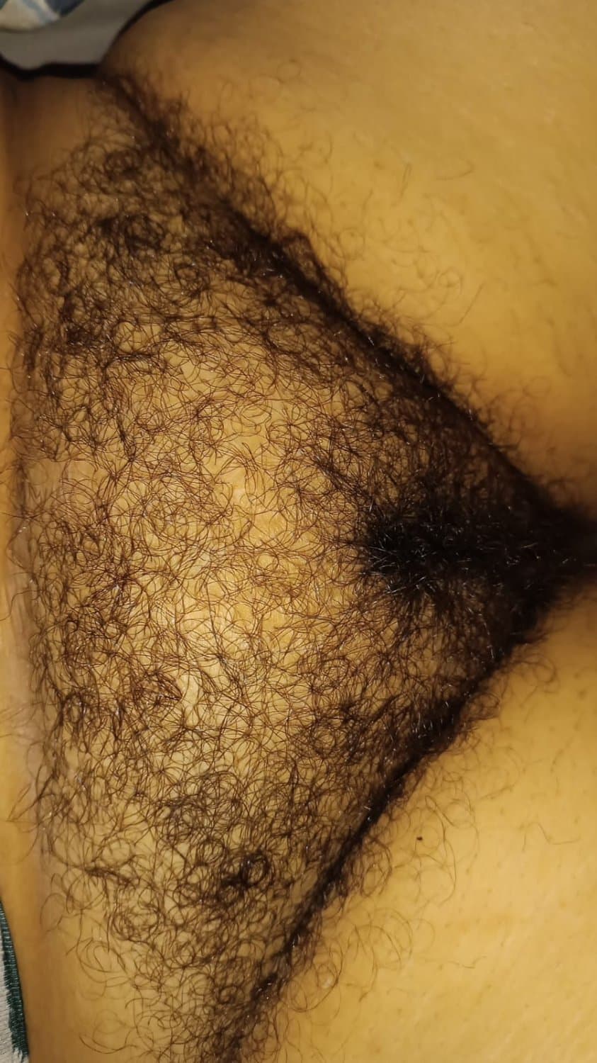 Wife  big hairy bush