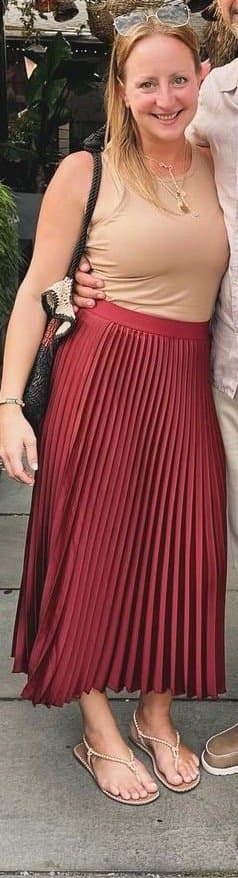 His dick is throbbing for his best friends mature wife Sarah