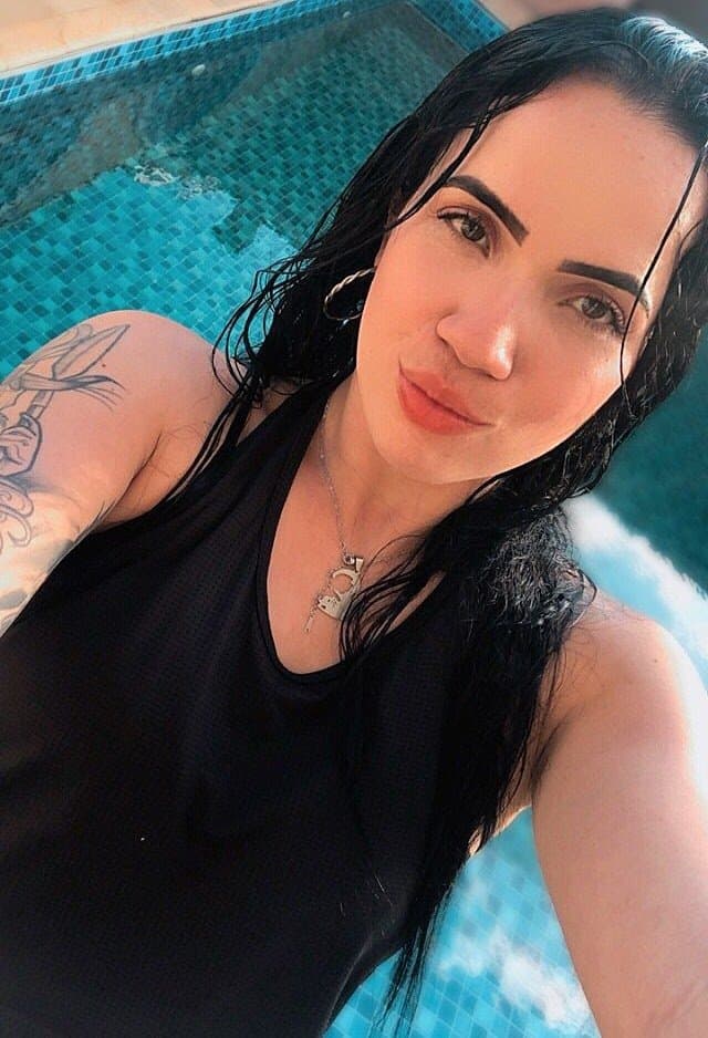 Influencer tarada Fisting Hard