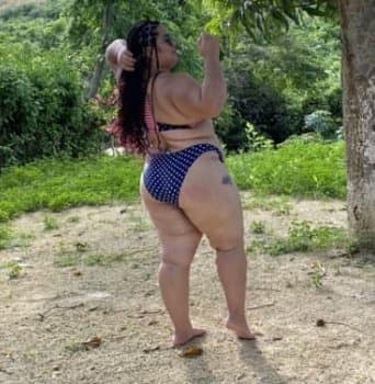 COLUMBIAN BBW BIKINI BABE