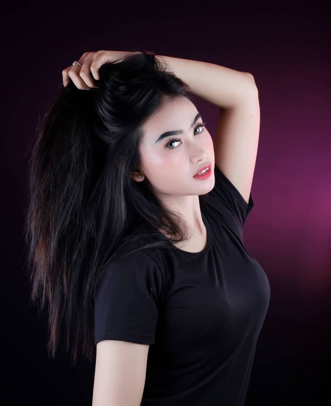 tante rania karyawan indomaret hijab cantik banget show pussy muslim bokep