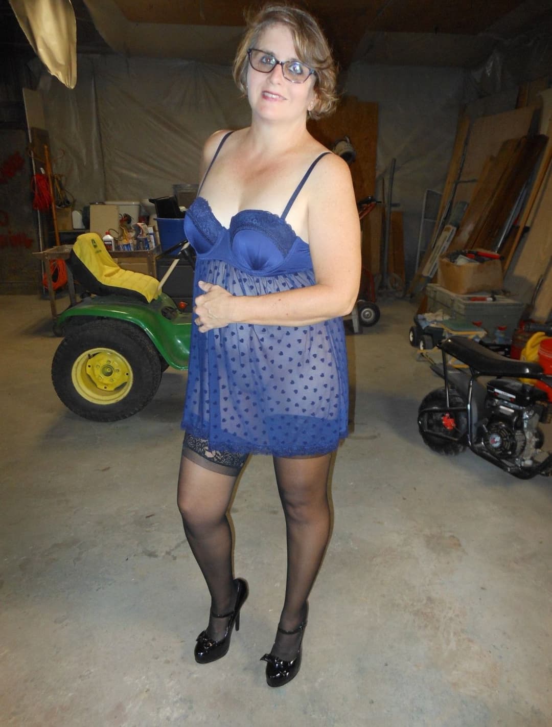 Click to view full size MILF strips for you