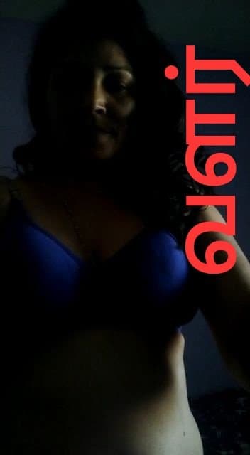 Pics - Valarsampavam Famous Tamil Wife Cheating+ Affair