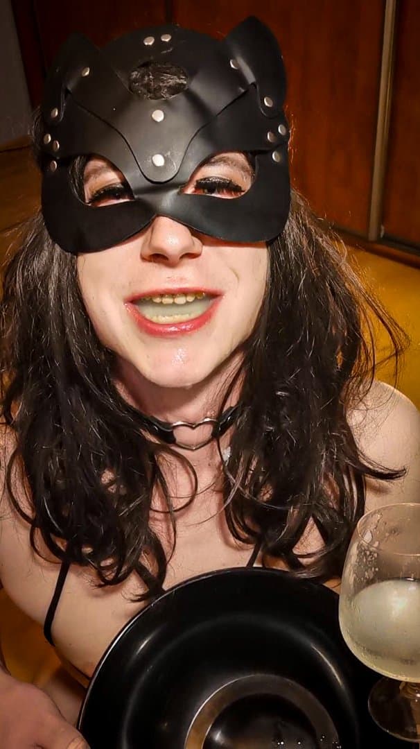 sissy doing gokkun with own collected frozen cum (DIIIANA)