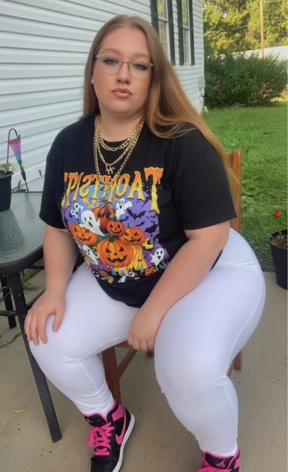 BIG THICK BIG BOOTY ASS PAWG