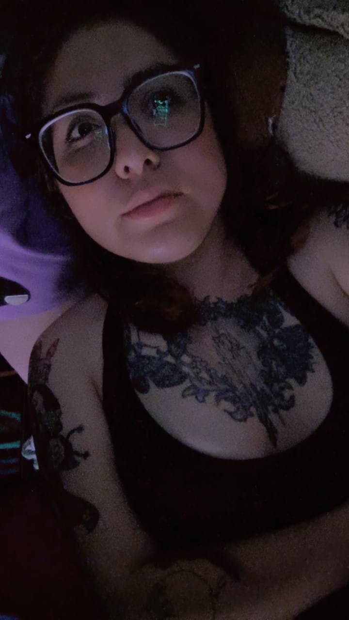 Click to view full size Puti esposa