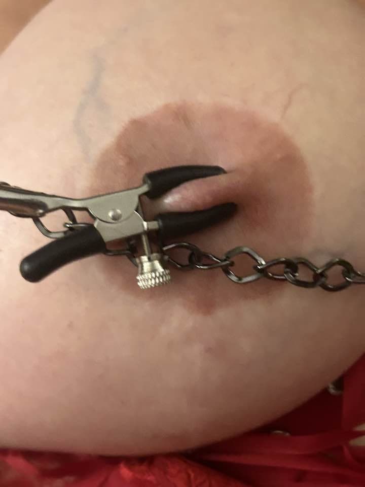 Click to view full size Cuk likes wife to be bred and stuffed in all her holes.