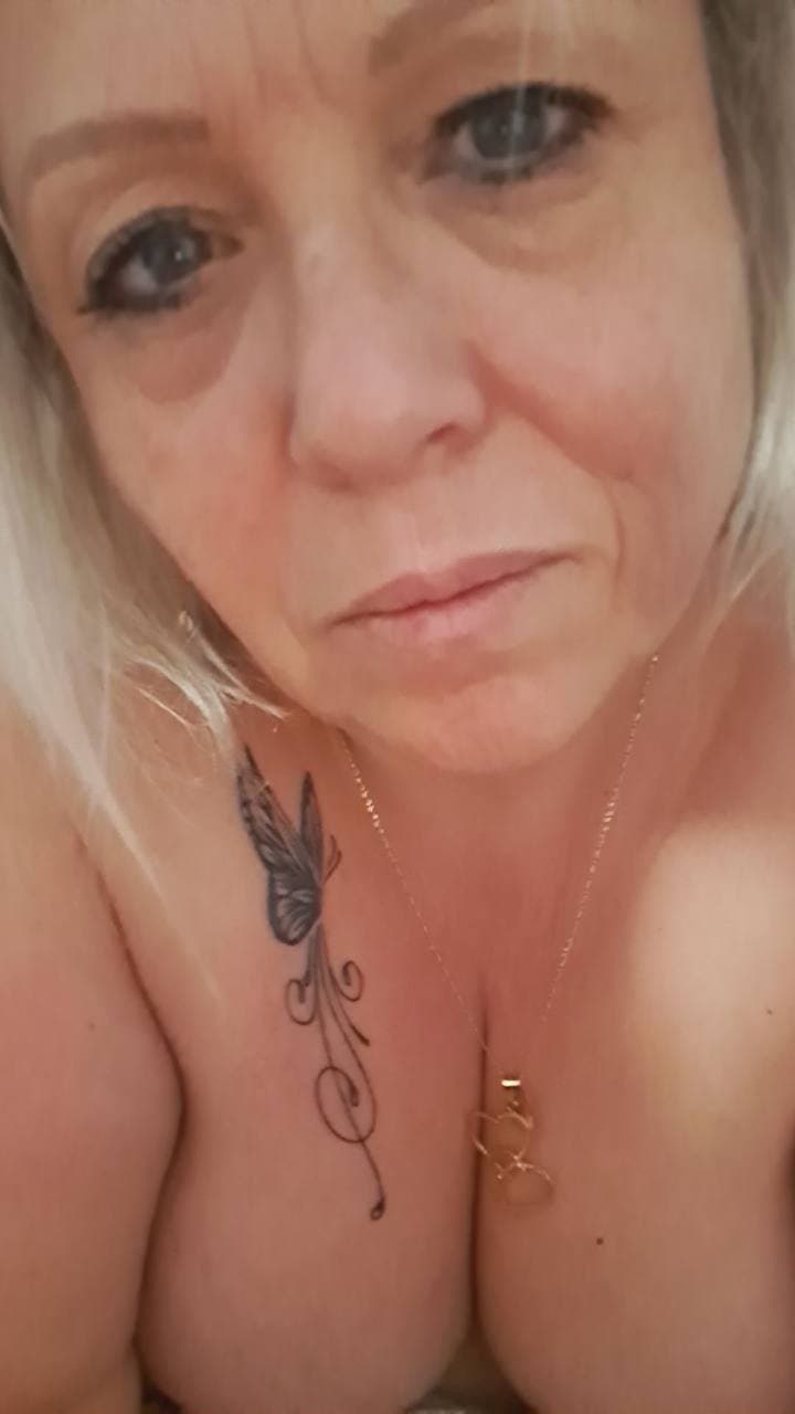 Corinne, a 52yo milf from France