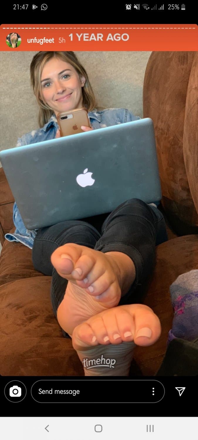 D€laney Ah€rn Feet pt.1