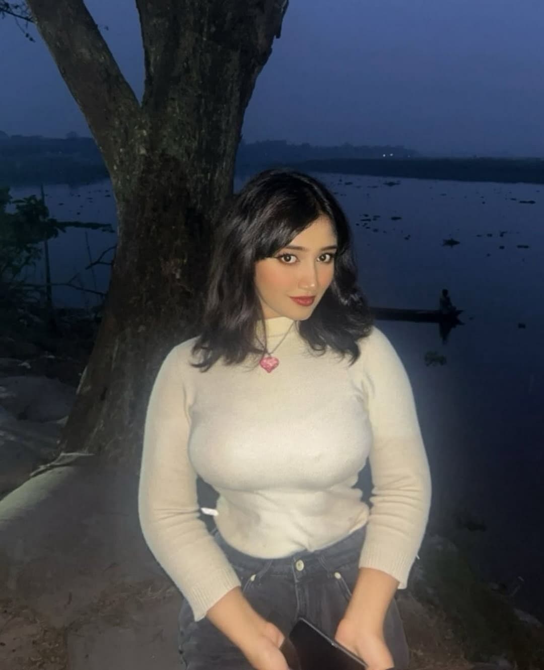 Desi Cheating muslim BBC slut got blacked raw brutally in Nigeria while bf pays her vacation