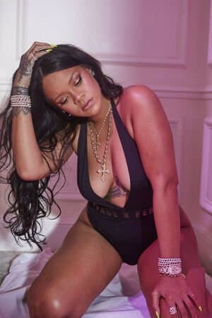 Rihanna 22