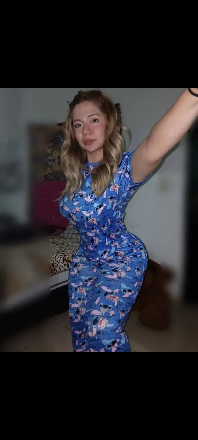 Hermosa milf hincha de River parte 1