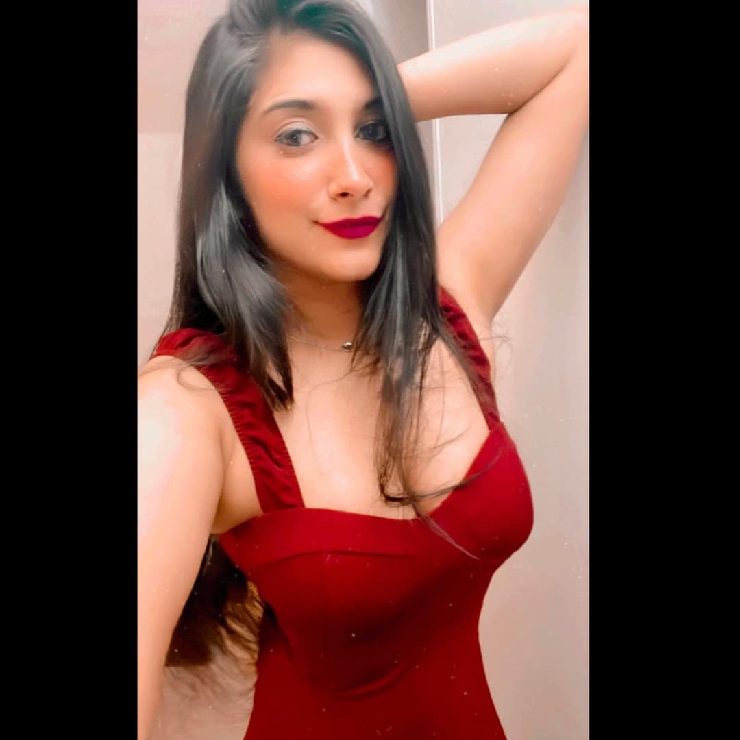 Tinder Indian Girl Leaks Videos And Photos Cute BHig boobs Busty Girl