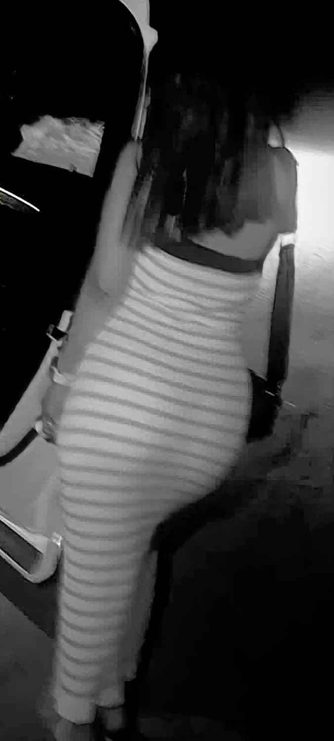 Chaparrita nalgona con algunos fakes