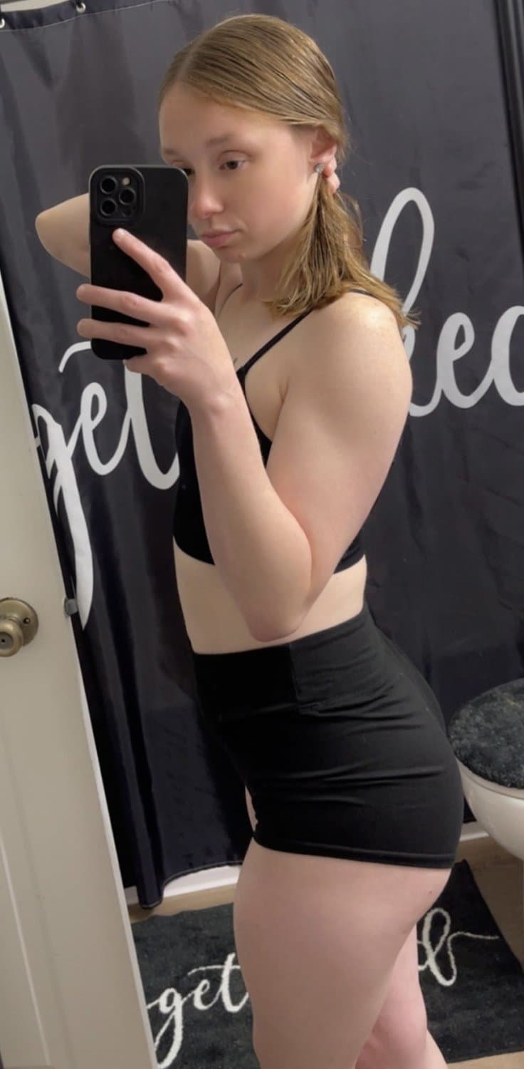 She arched that back and gave me some good wet pussy.