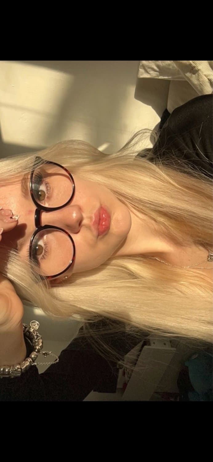 Hot blonde girl poses her hot body