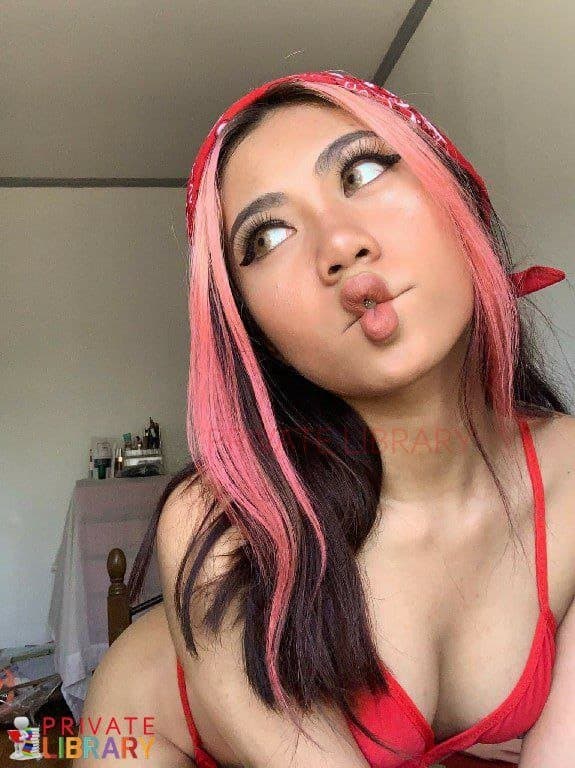 Hot Asian Pinay Couple