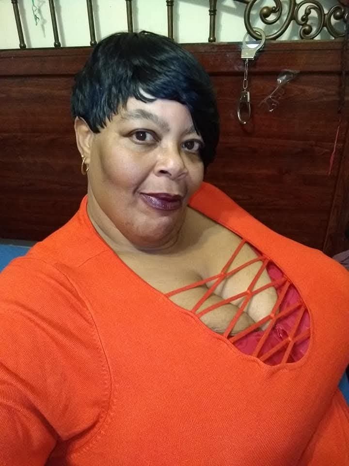 Something About Big Saggy Titty Grannies That Drive Me Crazy. & She Got Em I Would Not Pull Out 79