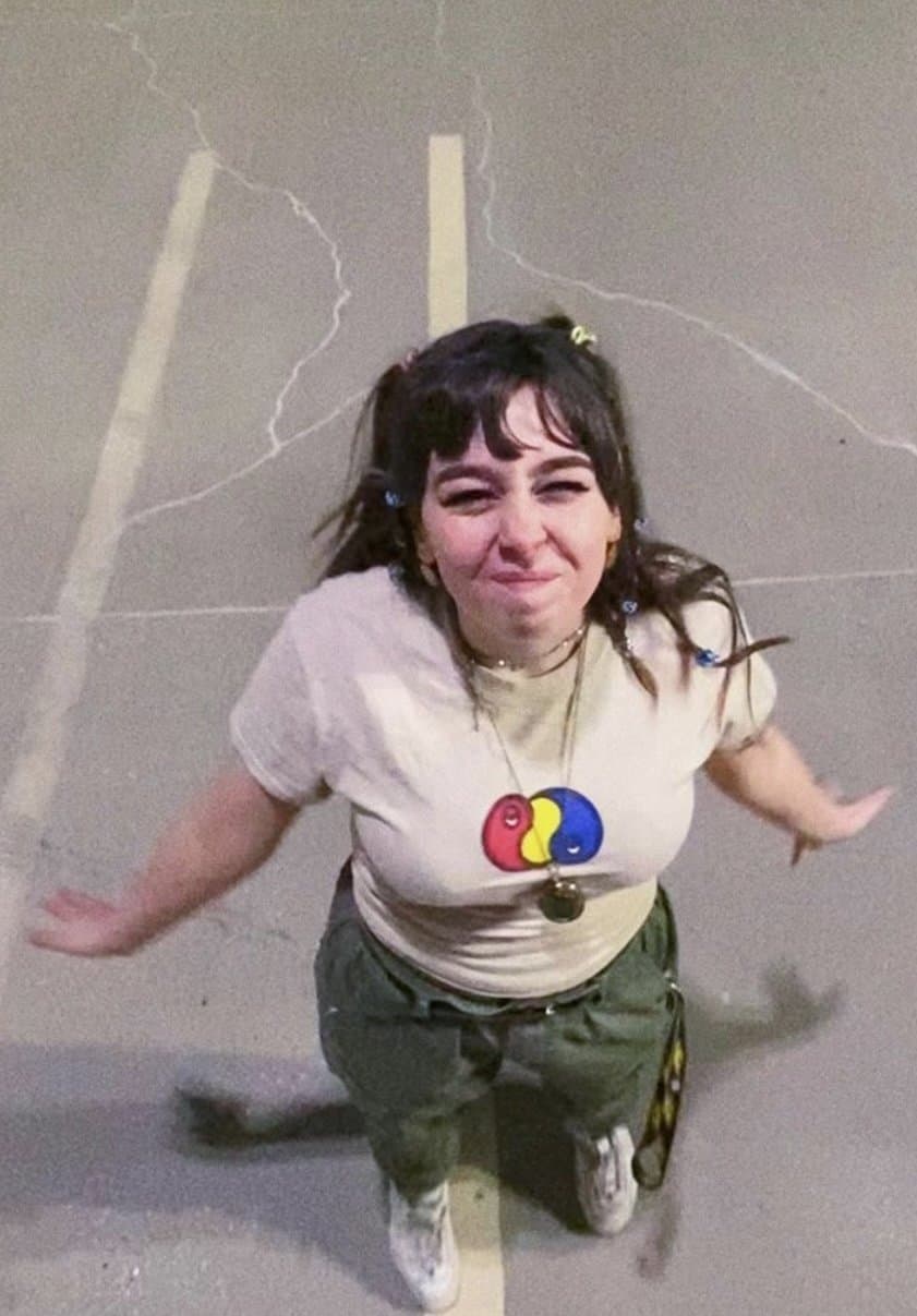 cute slut Lina loves eating ass and swallowing cum