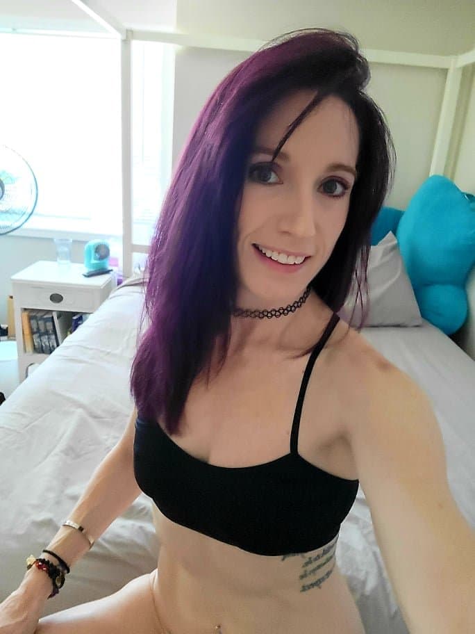 Friends that Play Together, Stay Together