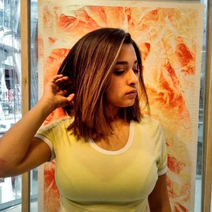 La perra de Marises merece una cogida de garganta hasta venirse dentro por puta???