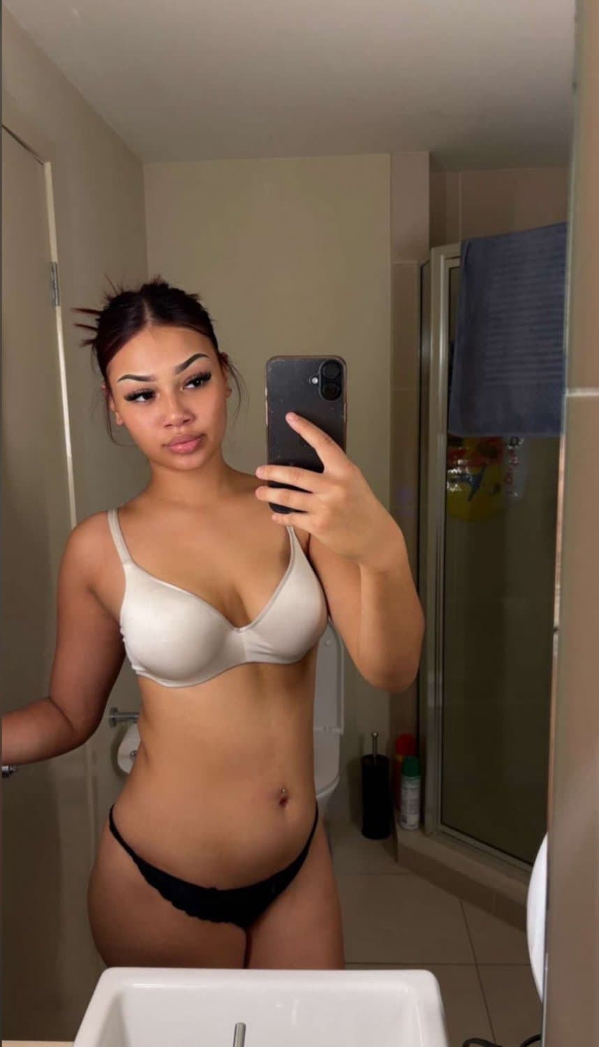 Horny girls flashing their pink pussies