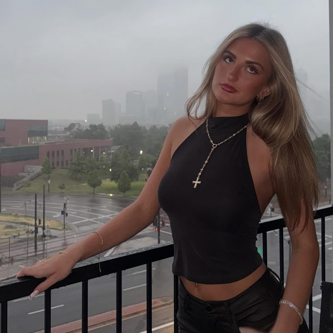 Sexy busty blonde teen Logan