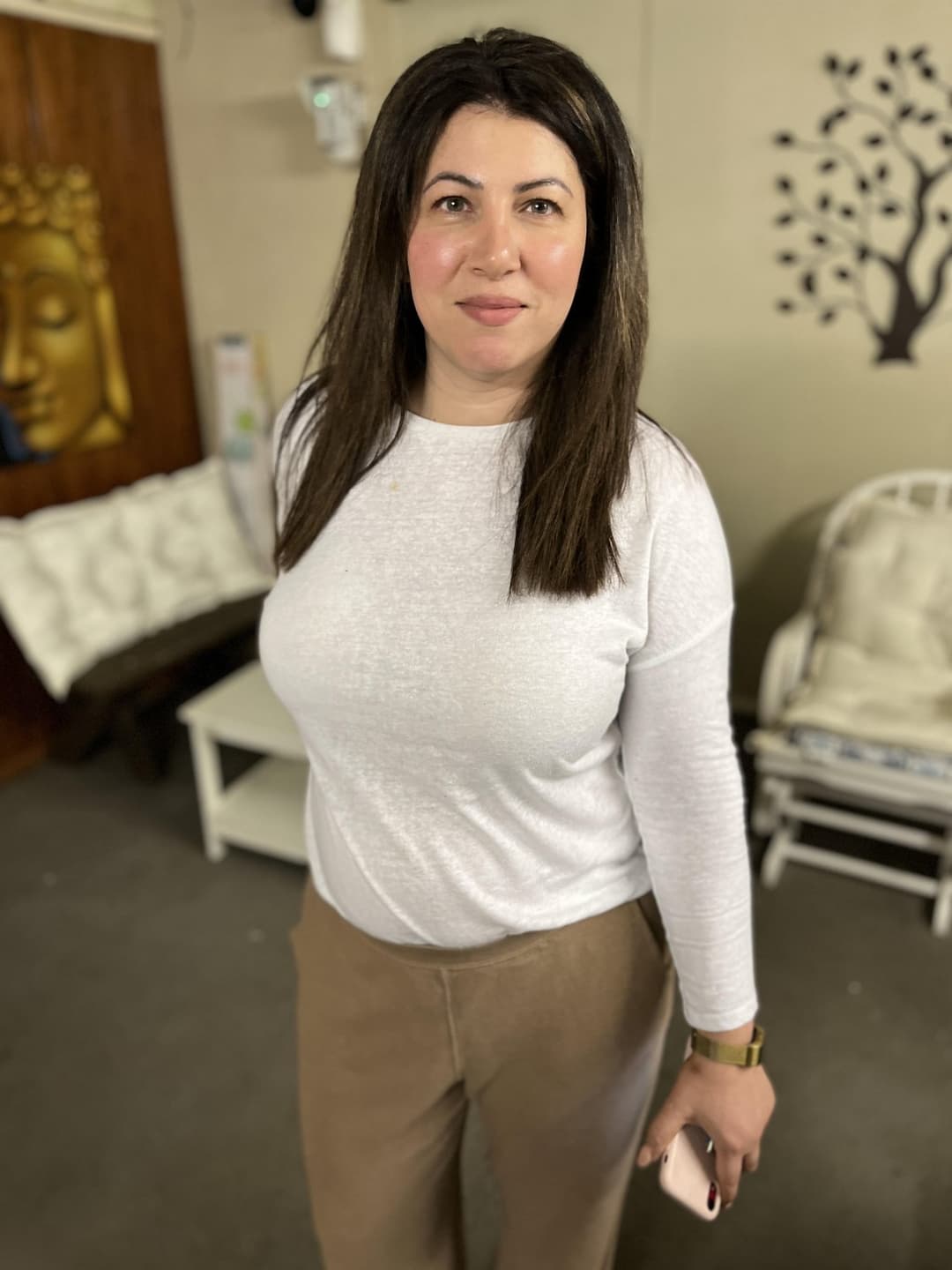 Air BNB Spycam Big Tits Mom