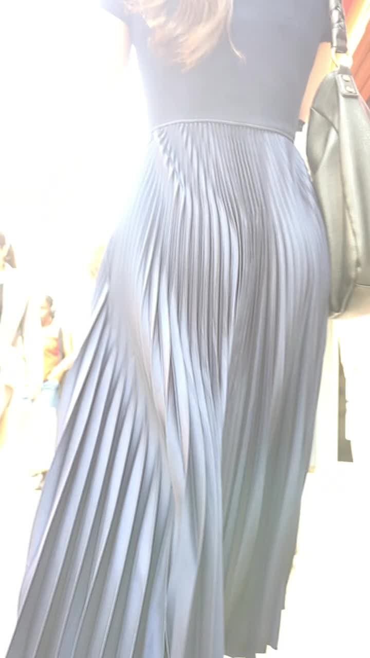 Pleated dress sexy jiggle slim