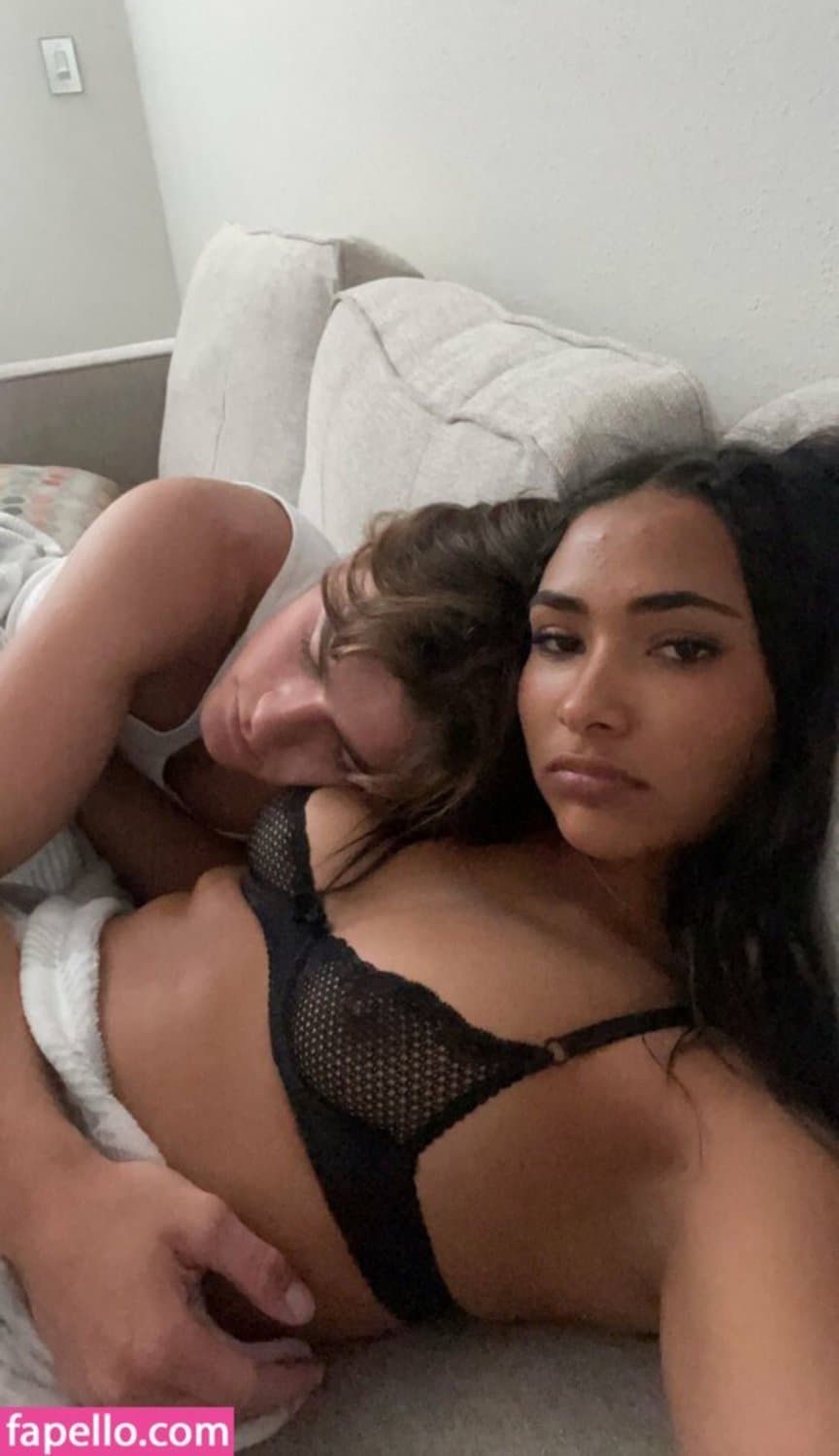 Tiktoker Sienna Mae nudes