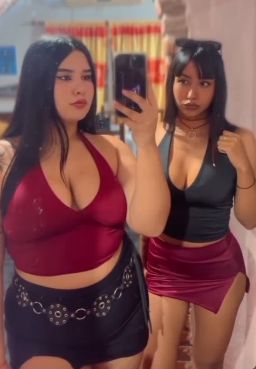 Me vuelven loco las tetas de estás pendejas